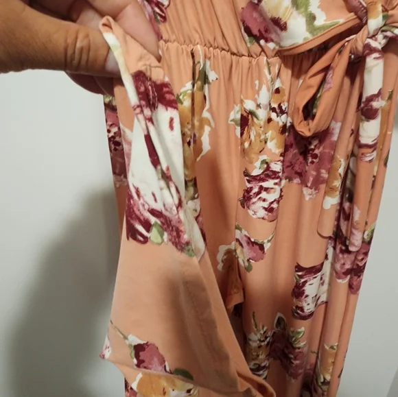 Peach Colored Jumper with side tie - Picture 4 of 5